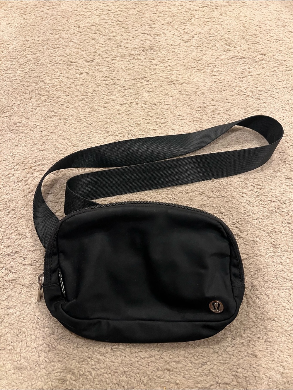 Lululemon Everywhere Belt Bag